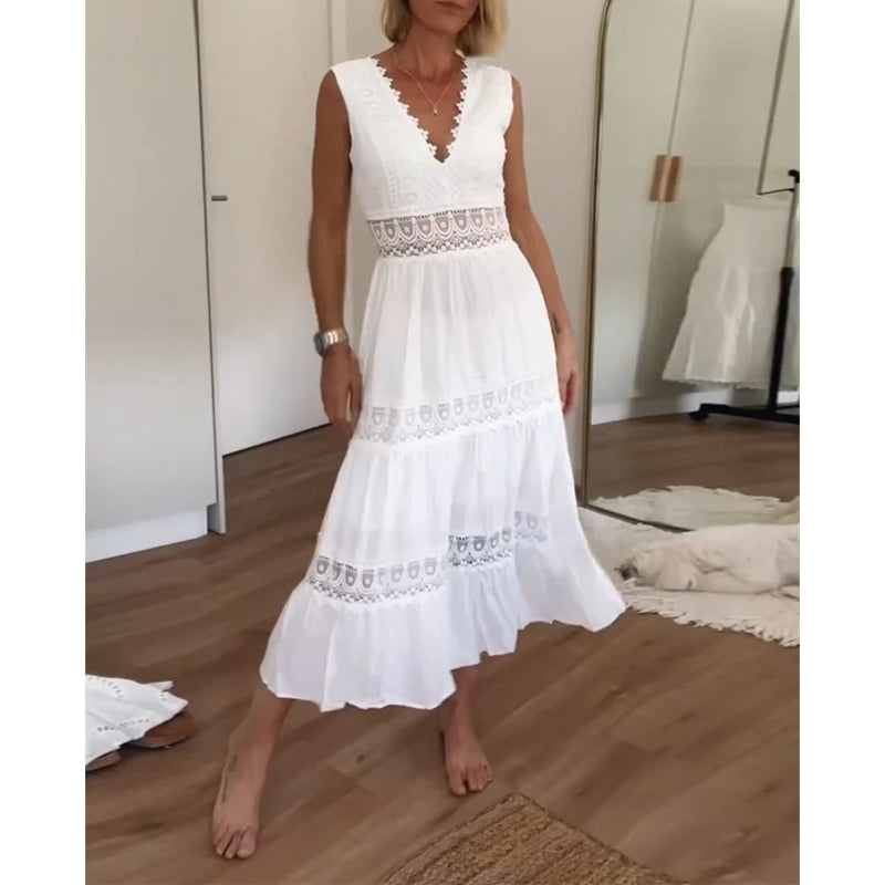 Aurélie - Elegant Lace Midi Dress with V-Neck