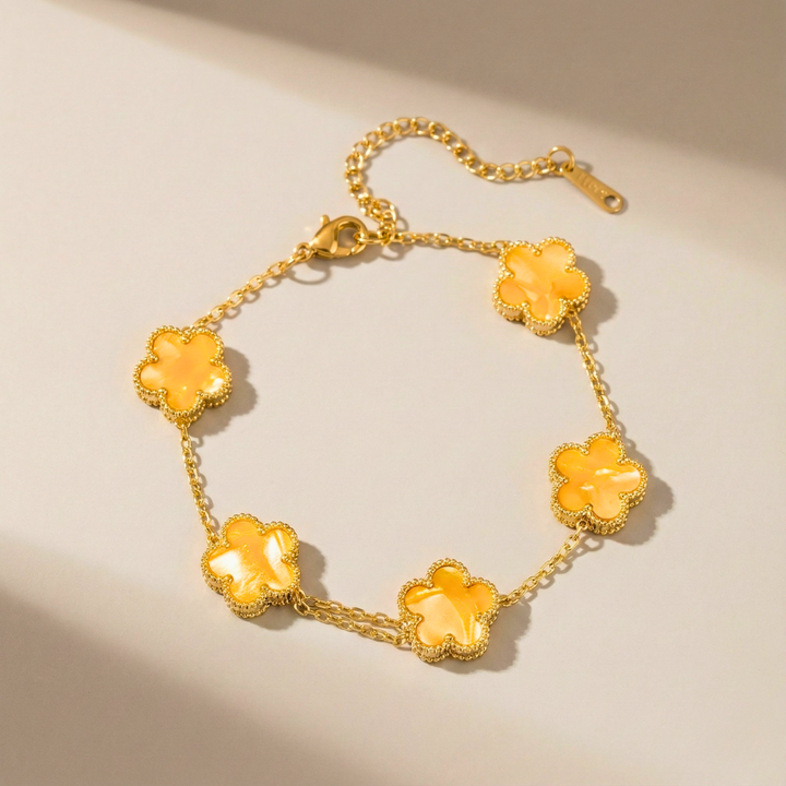 Pam - Clover Charm Bracelet