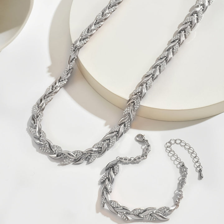 Oceane - Elegant glass fish tail set with crystals