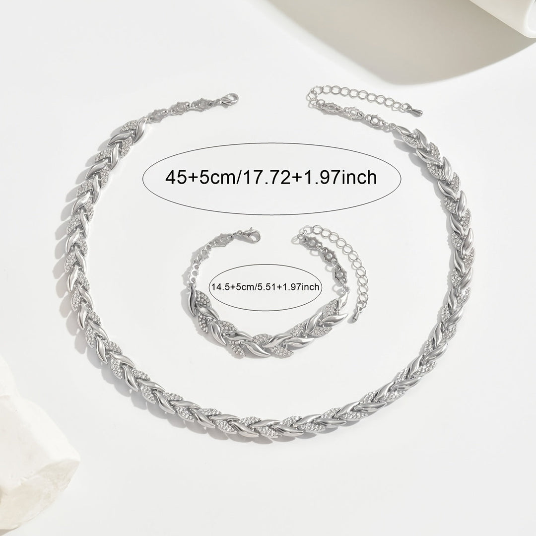 Oceane - Elegant glass fish tail set with crystals