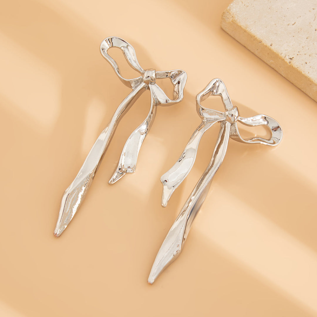 Michella – Elegant Ribbon Drop Earrings