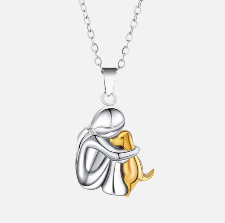 Eloise - Hug Pendant Necklace