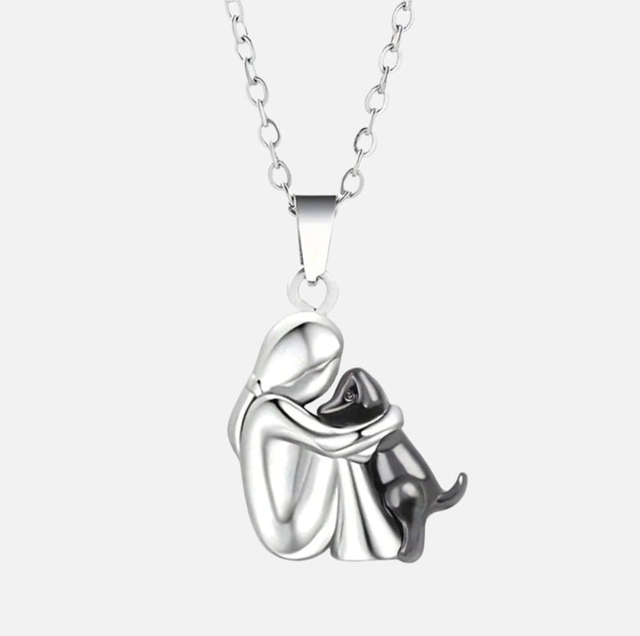 Eloise - Hug Pendant Necklace