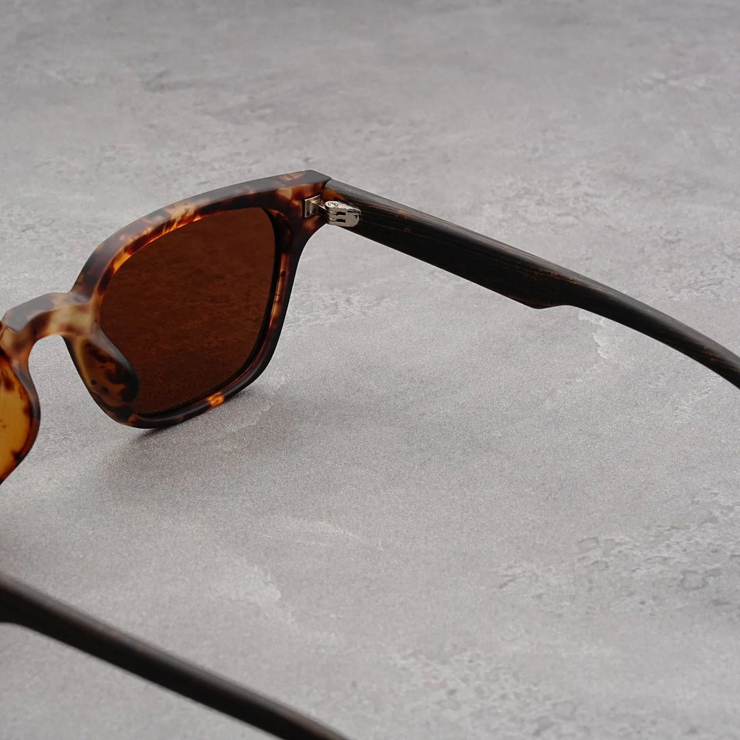 Liam – Stylish Wood Sunglasses